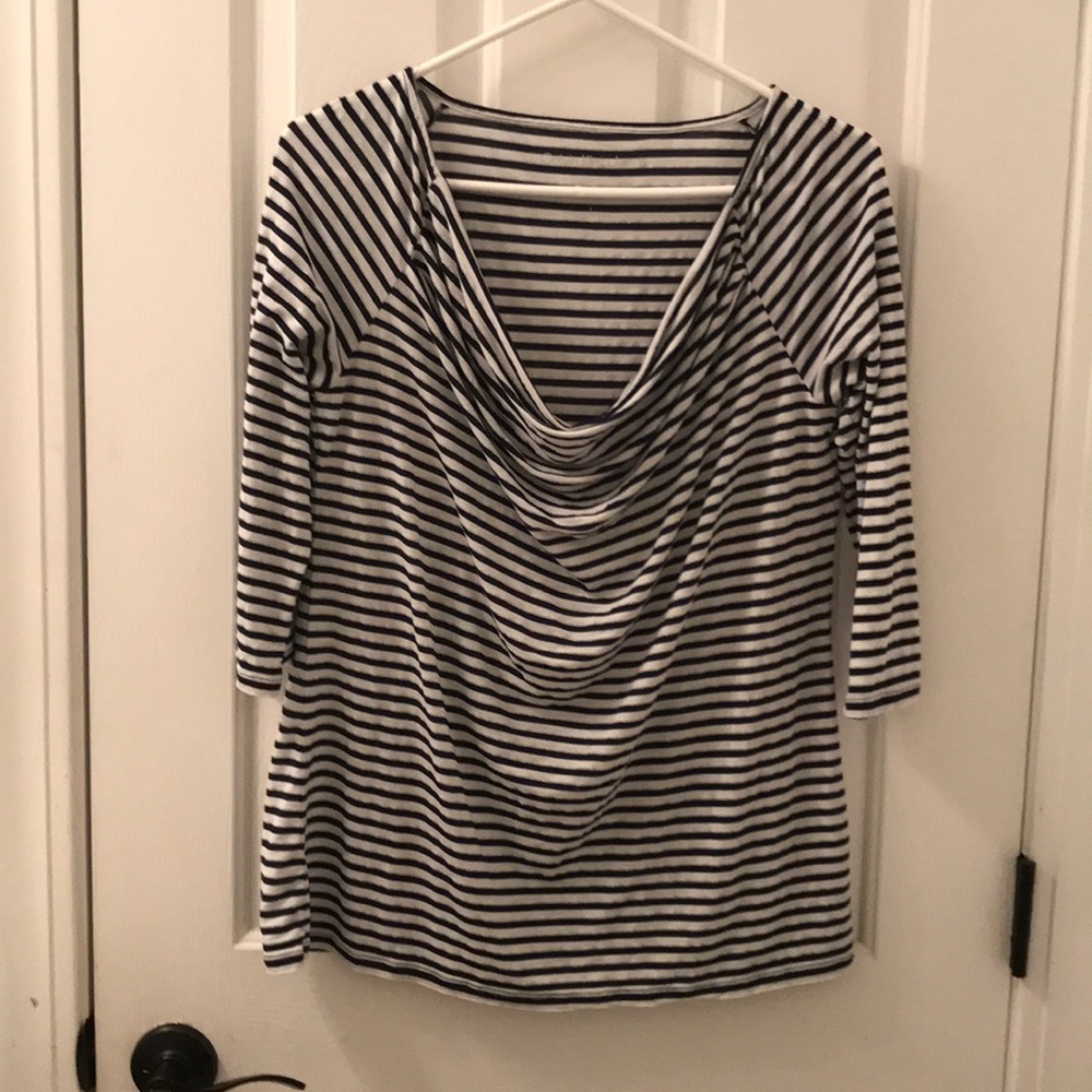Very comfy and stylish top.